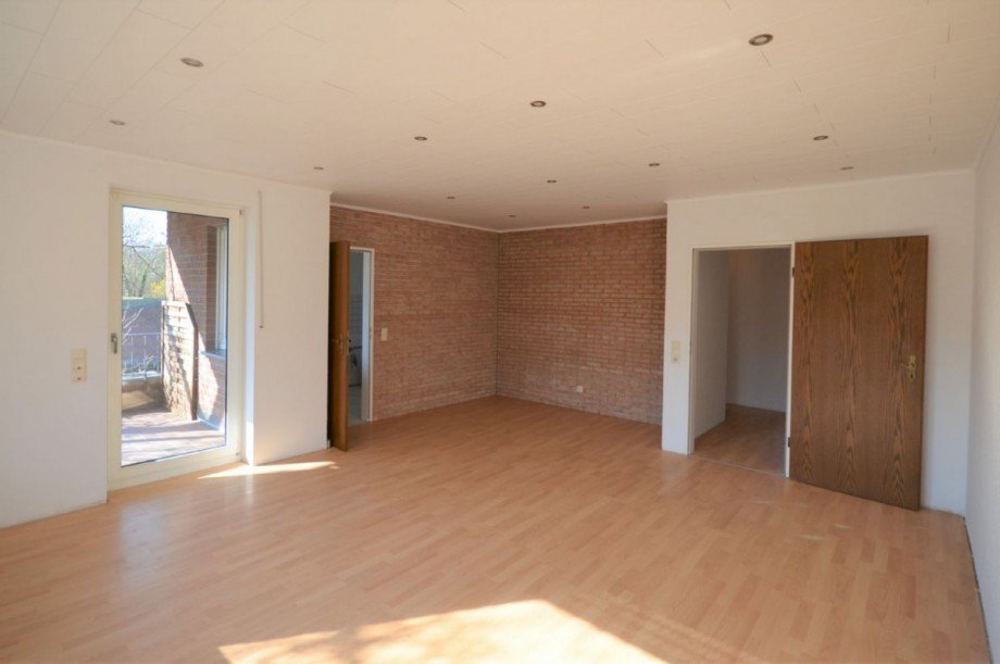 Wohn-/ Essbereich Bild 2 Etagenwohnung Heinberg-Oberbruch