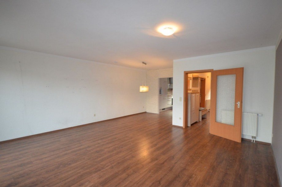 Wohn-/Essbereich Bild 2 Doppelhaush�lfte H�ckelhoven-Millich