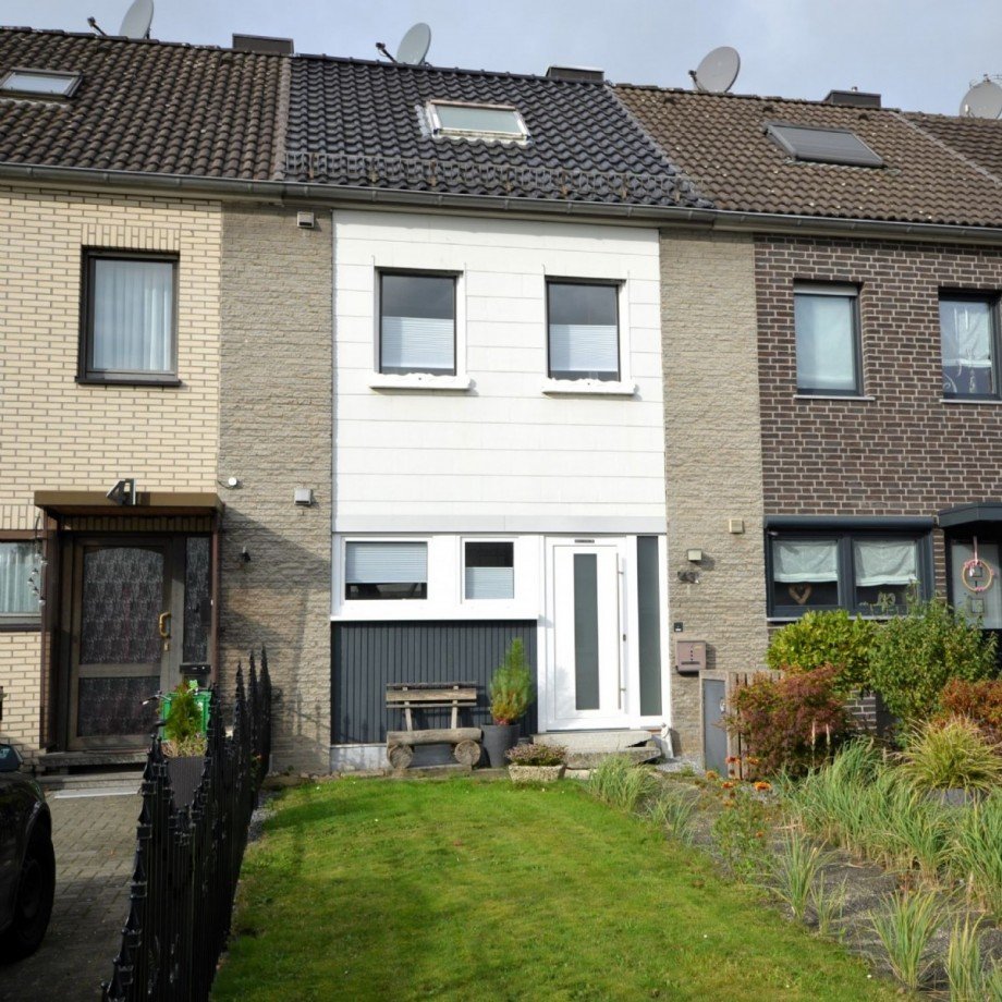 Front Reihenmittelhaus Erkelenz-Gerderath