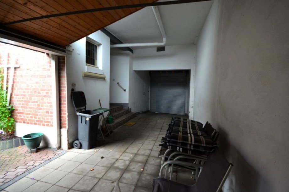 Überdachte Einfahrt / PKW Stellplätze Bild 2 Einfamilienhaus Hückelhoven-Ratheim