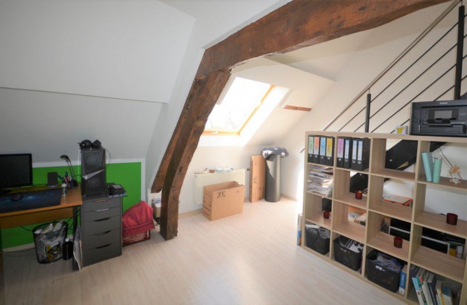 Zimmer mit Zugang zum Spitzboden Maisonettewohnung Wassenberg