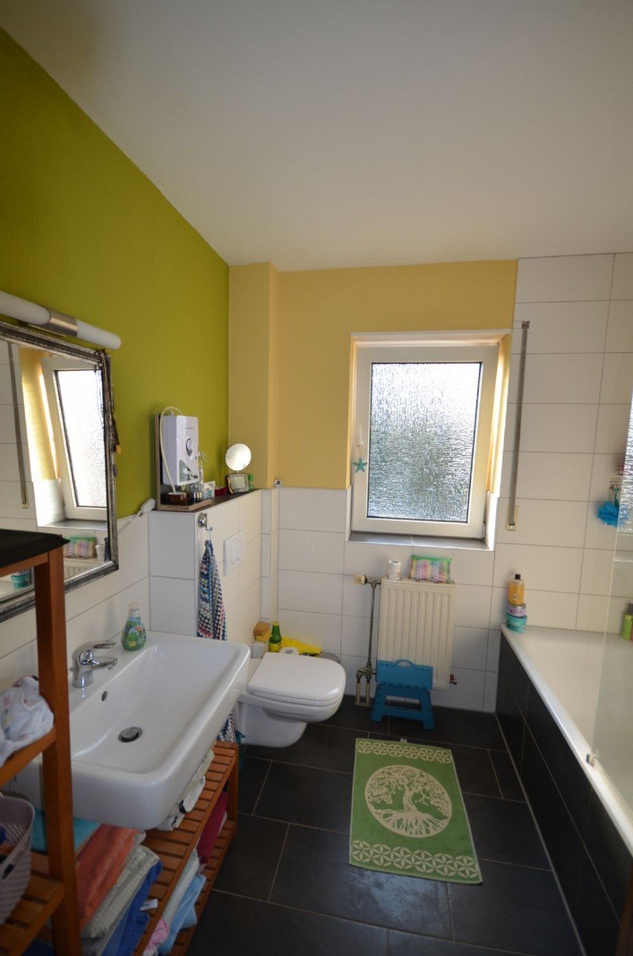 Wohnung OG rechts - Badezimmer Mehrfamilienhaus Wassenberg