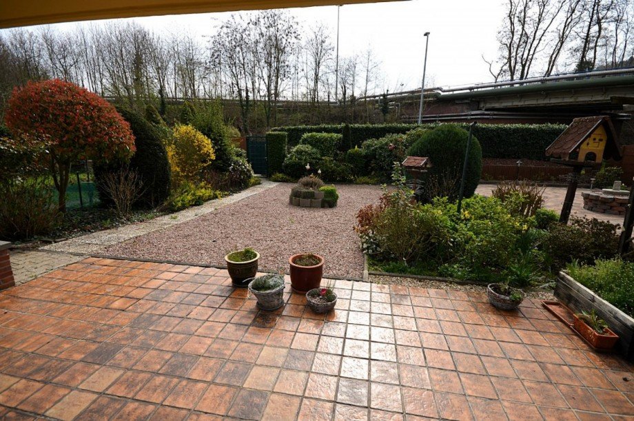 Außenbereich Bild 1 Doppelhaush�lfte Hückelhoven-Schaufenberg