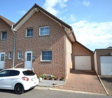 Front Moderne Doppelhaush�lfte mit Keller und Garage in Heinsberg-Karken