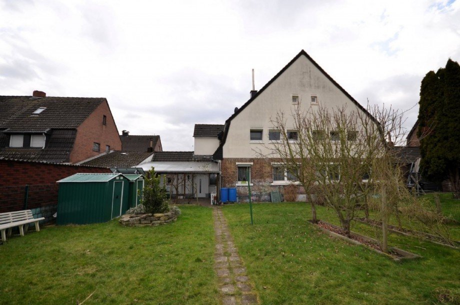 Außenbereich Bild 1 Doppelhaush�lfte Hückelhoven-Schaufenberg