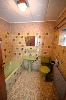 OG Badezimmer Vierkanthof für Handwerker! Hofanlage mit Nebengebäuden und Innenhof in Heinsberg-Dremmen