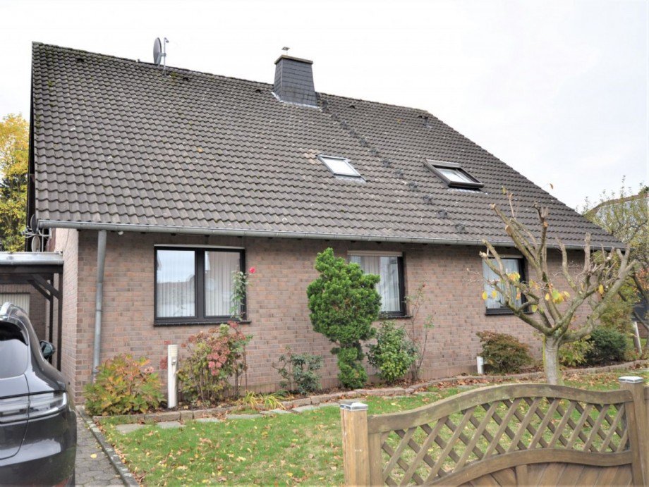 Front 2 Etagenwohnung H�ckelhoven-Ratheim