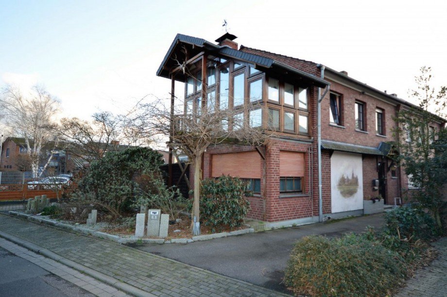 Frontbild 2 Doppelhaush�lfte H�ckelhoven