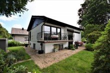 Seitenansicht RESERVIERUNG AUFGEHOBEN!!! Freistehendes Einfamilienhaus mit Garage in ruhiger Lage von H�ckelhoven-Doverheide