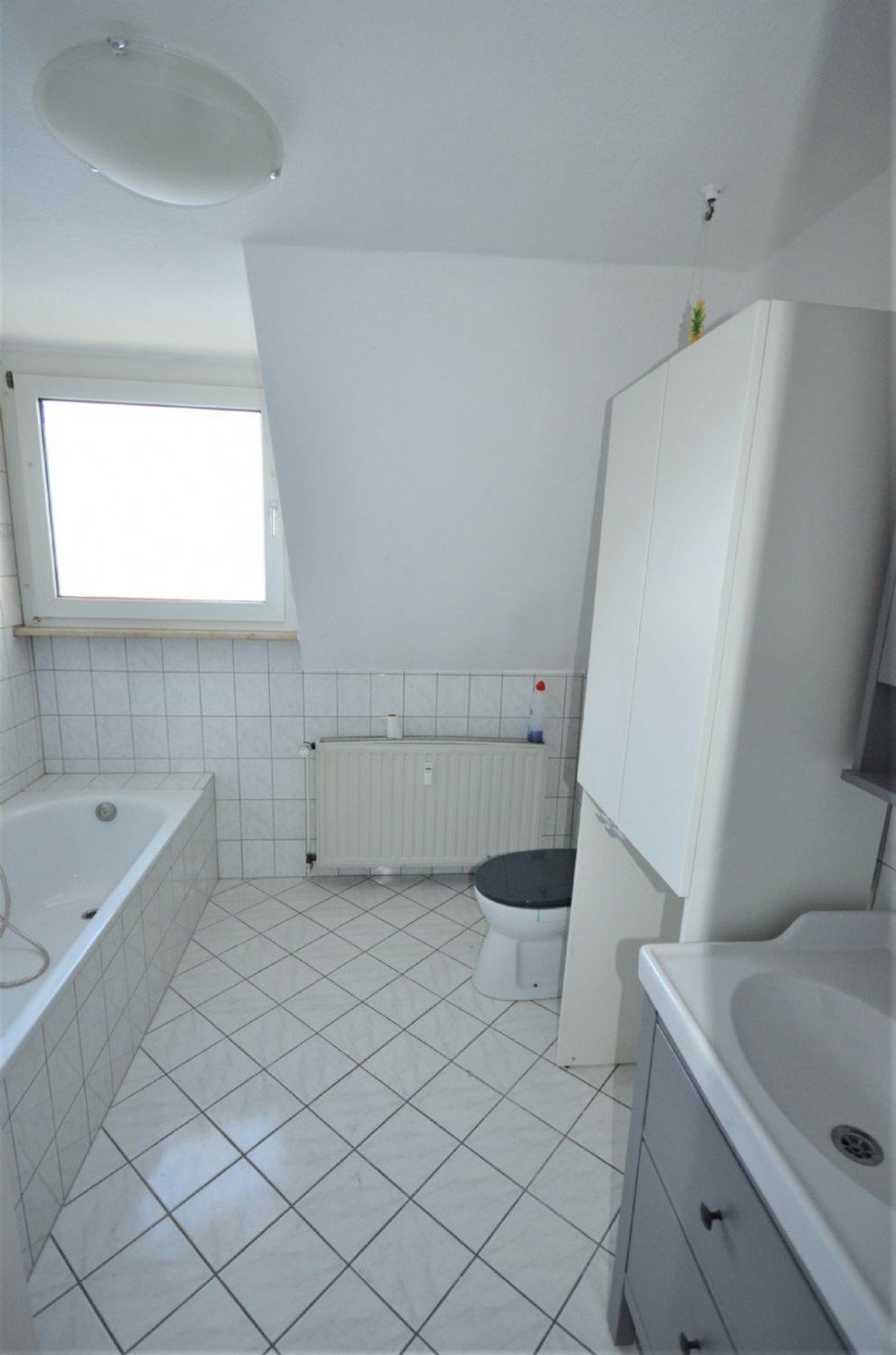 Wohnung DG, Badezimmer Wohn- / Gesch�ftshaus H�ckelhoven