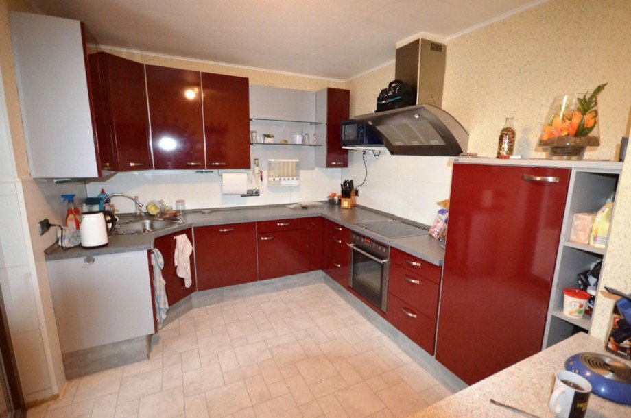 K�che mit Zugang zum Wintergarten Doppelhaush�lfte H�ckelhoven