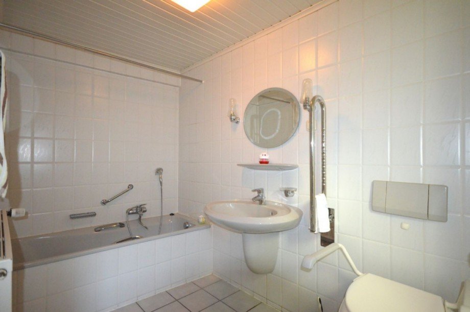 Badezimmer EG Zweifamilienhaus Heinsberg-Porselen