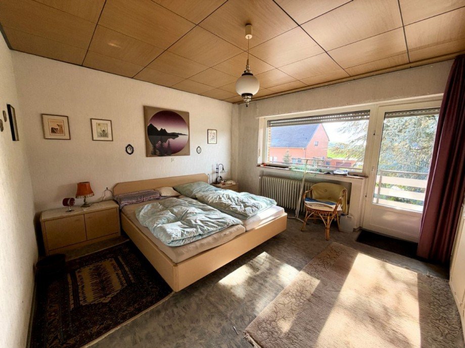 OG Zimmer 1 mit Zugang zum Balkon Einfamilienhaus Hückelhoven