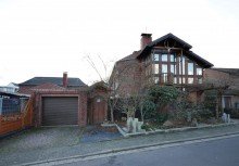 Frontbild 1 Solide Doppelhaush�lfte in zentrumsnaher Lage von H�ckelhoven