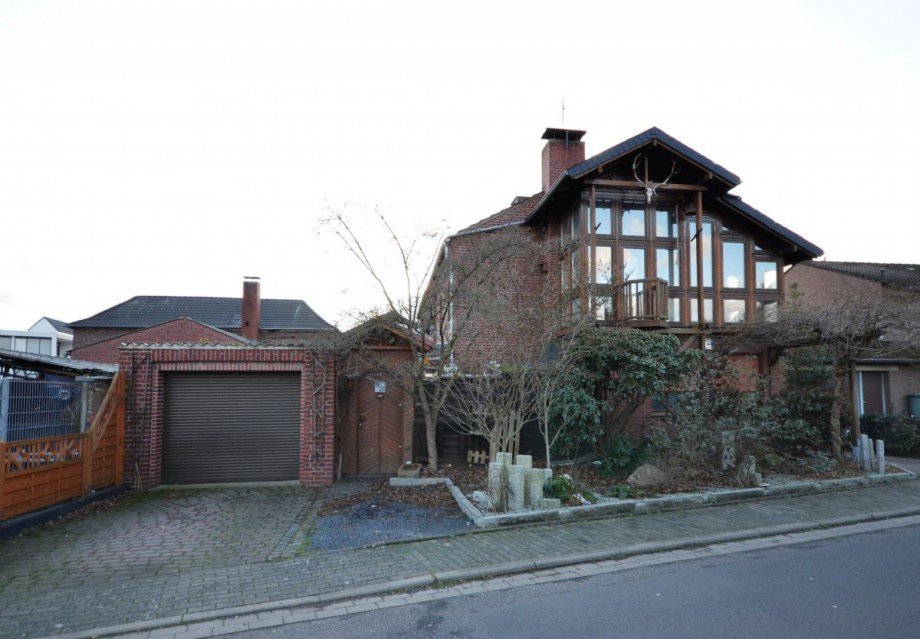 Frontbild 1 Doppelhaush�lfte H�ckelhoven