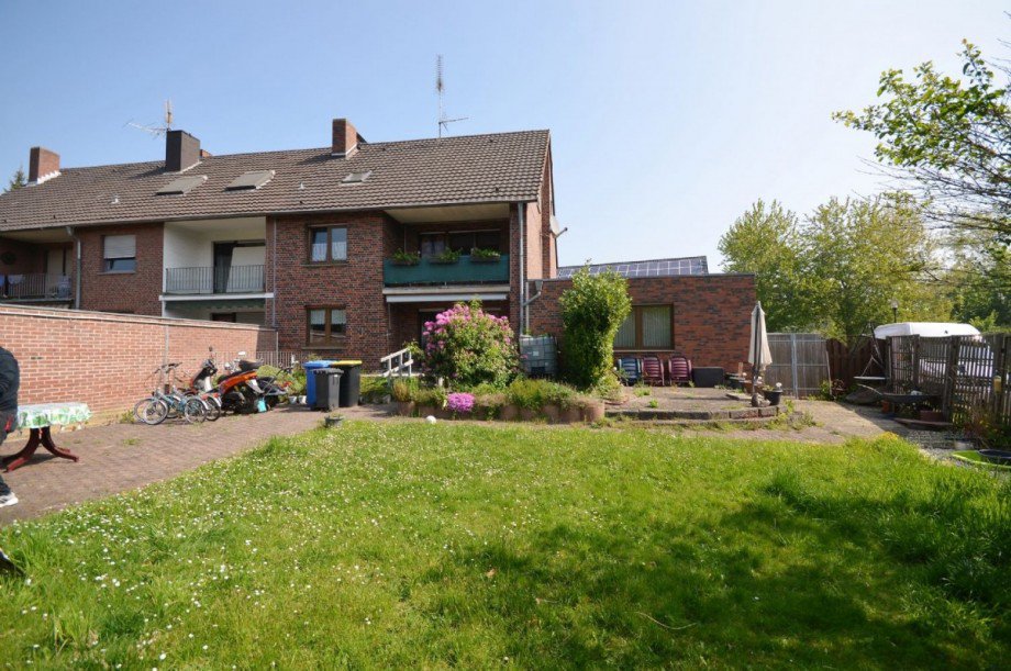 Au�enbereich Bild 2 Zweifamilienhaus H�ckelhoven-Ratheim