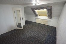 Zimmer 2 DG Familiengerechte Immobilie  auf gro�em Grundst�ck im Zentrum von H�ckelhoven