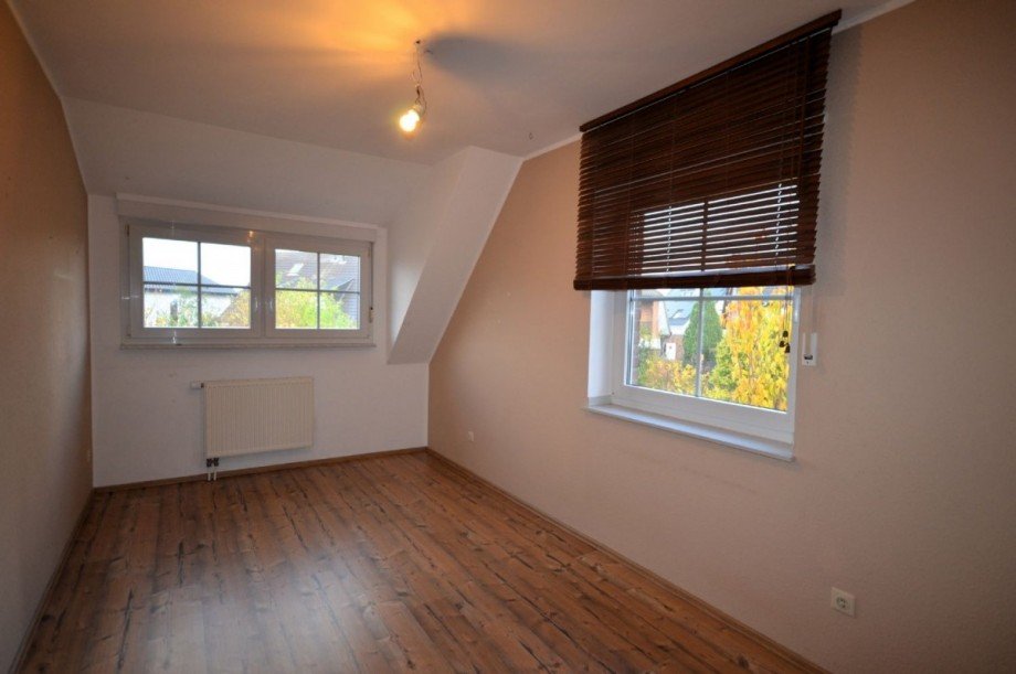 Zimmer 2 OG Doppelhaush�lfte H�ckelhoven-Millich