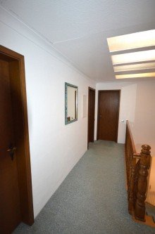 Flur OG Großzügiges Einfamilienhaus mit Nebengebäuden in Hückelhoven-Doverhahn