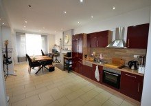 Wohn-/Essbereich mit offener Küche Bild 3 Geräumige 2-Zimmer-Wohnung in modernisiertem Altbau in Wassenberg