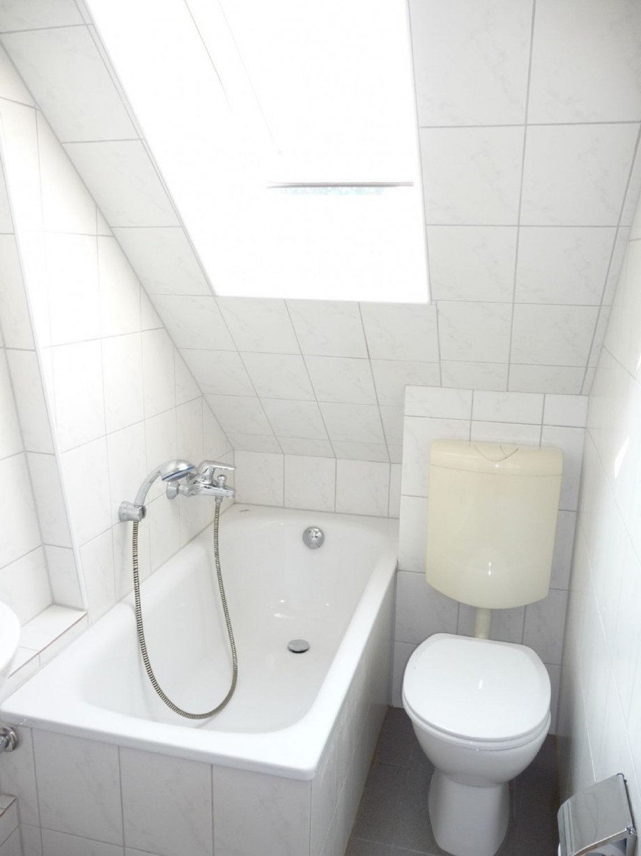 DG rechts - Badezimmer Mehrfamilienhaus Heinsberg
