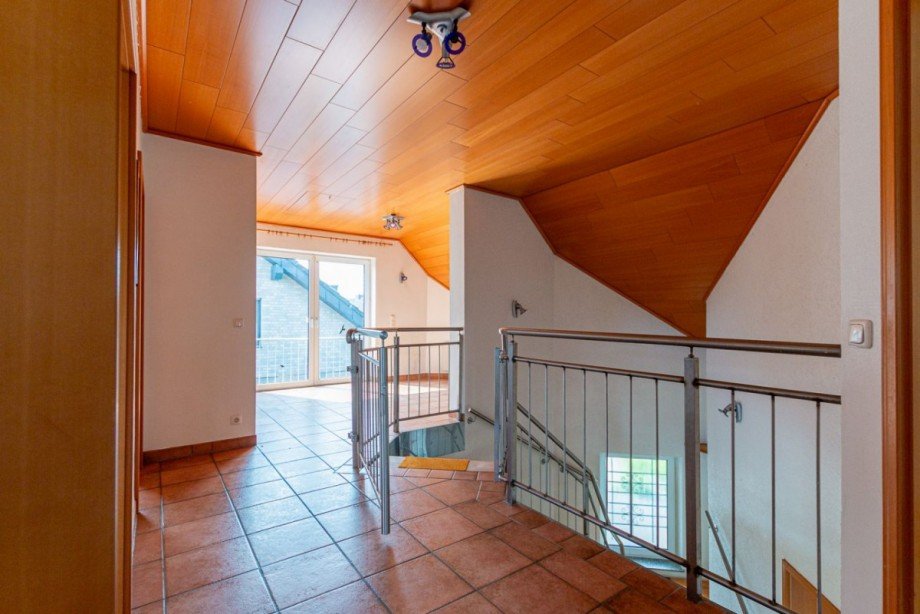 OG Flur Bild 2 Einfamilienhaus Erkelenz-Hetzerath