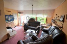 Wohn-/Essbereich Bild 2 Sanierungsbed�rftiges Reiheneckhaus in ruhiger Wohnlage von H�ckelhoven-Ratheim