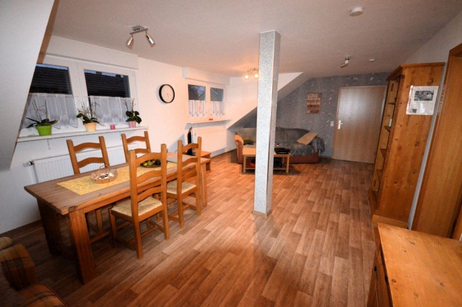 Wohn-/Essbereich Bild 2 DG Mehrfamilienhaus Hückelhoven-Ratheim