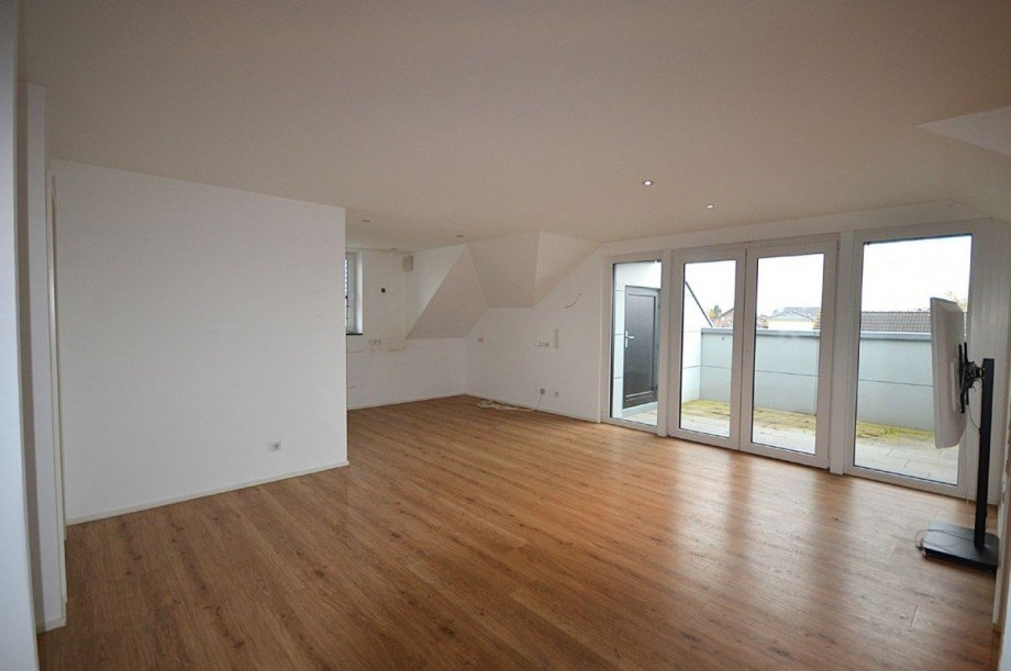 Wohn-Essbereich mit offener Küche Bild 4 Dachgeschosswohnung Wassenberg-Orsbeck