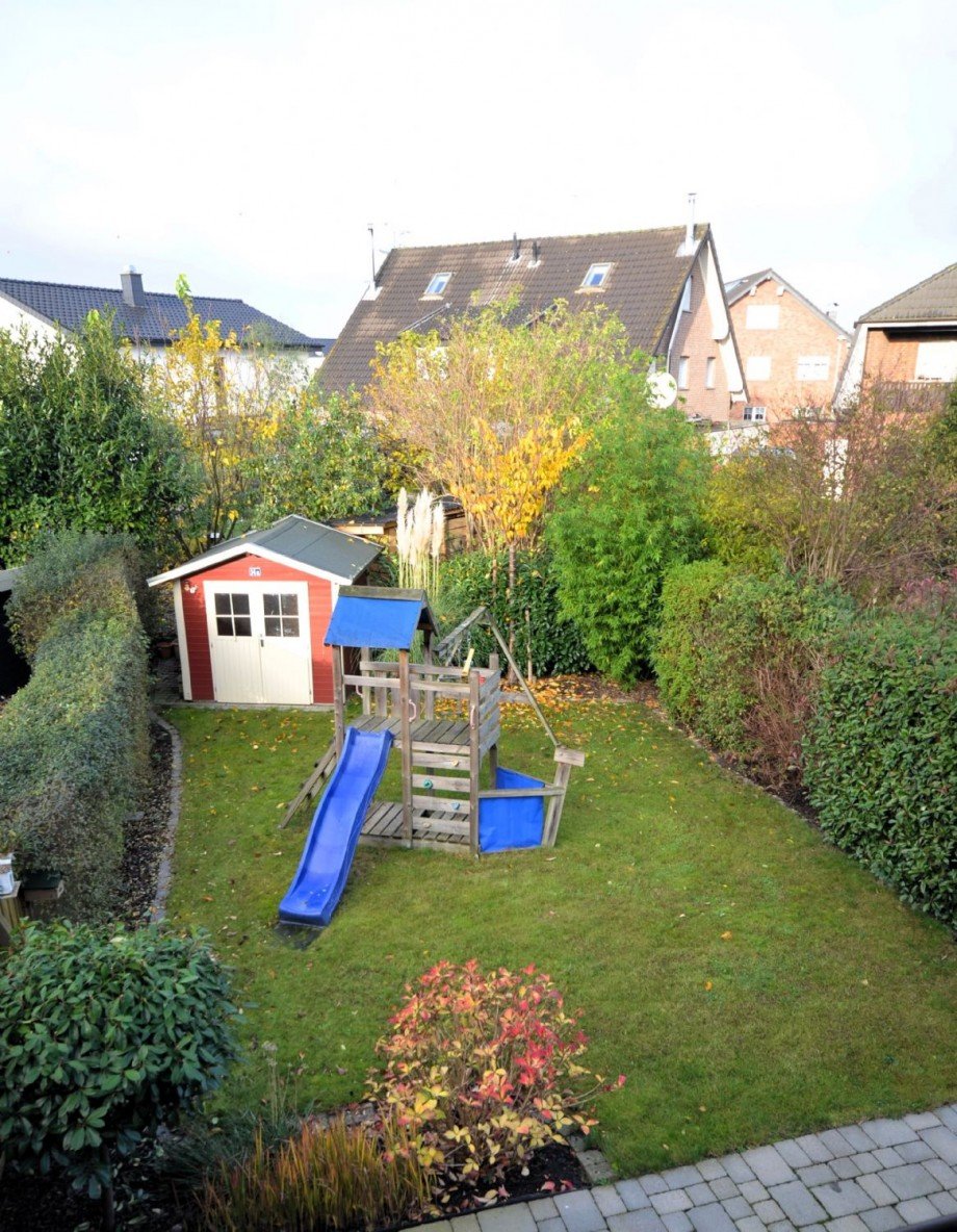Au�enbereich Bild 5 Doppelhaush�lfte H�ckelhoven-Millich