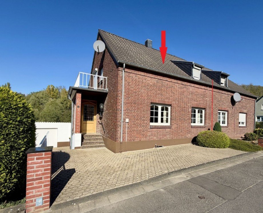 Front Doppelhaush�lfte Hückelhoven-Ratheim