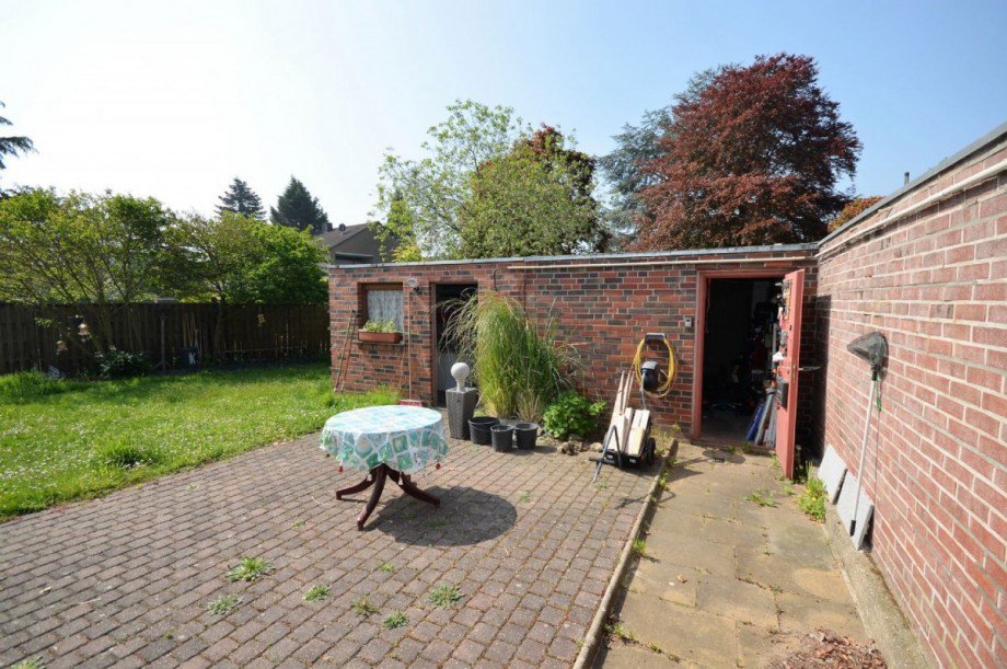 Au�enbereich Bild 3 Zweifamilienhaus H�ckelhoven-Ratheim