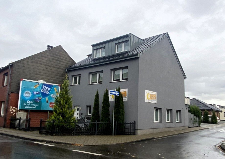 Front 2 Mehrfamilienhaus Hückelhoven-Ratheim