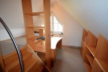 Zimmer DG (Spitzboden) Bild 1 Wertiges, stilvolles Einfamilienhaus in ruhiger Feldrandlage von H�ckelhoven-Baal