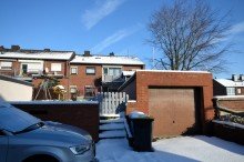 R�ckansicht Modernisierungsbed�rftige Erdgeschosswohnung im Zweifamilienhaus in H�ckelhoven-Ratheim
