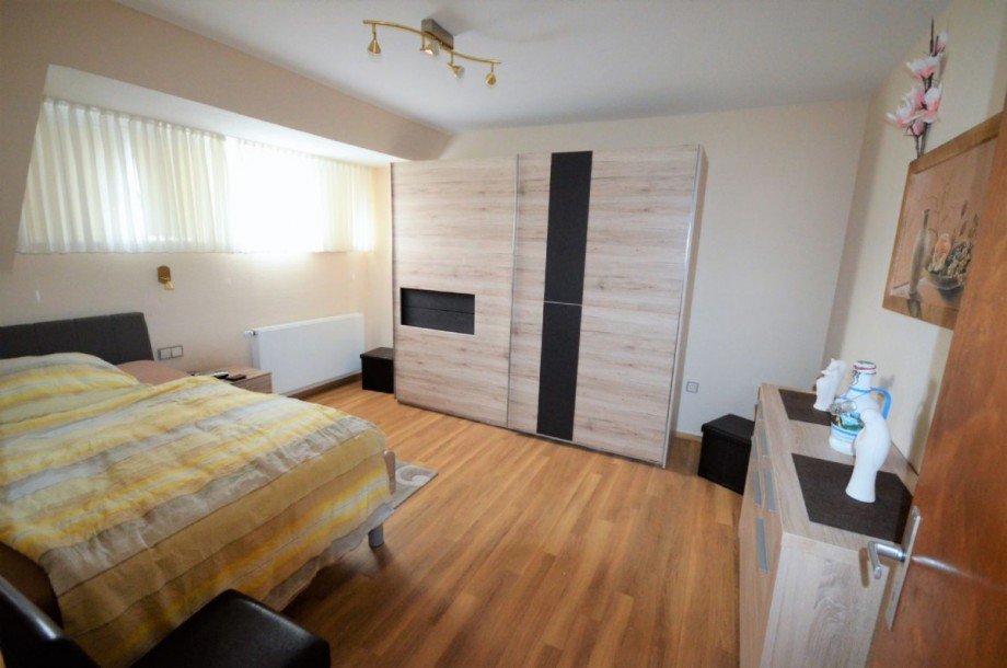 Zimmer 1 OG Doppelhaush�lfte H�ckelhoven-Ratheim