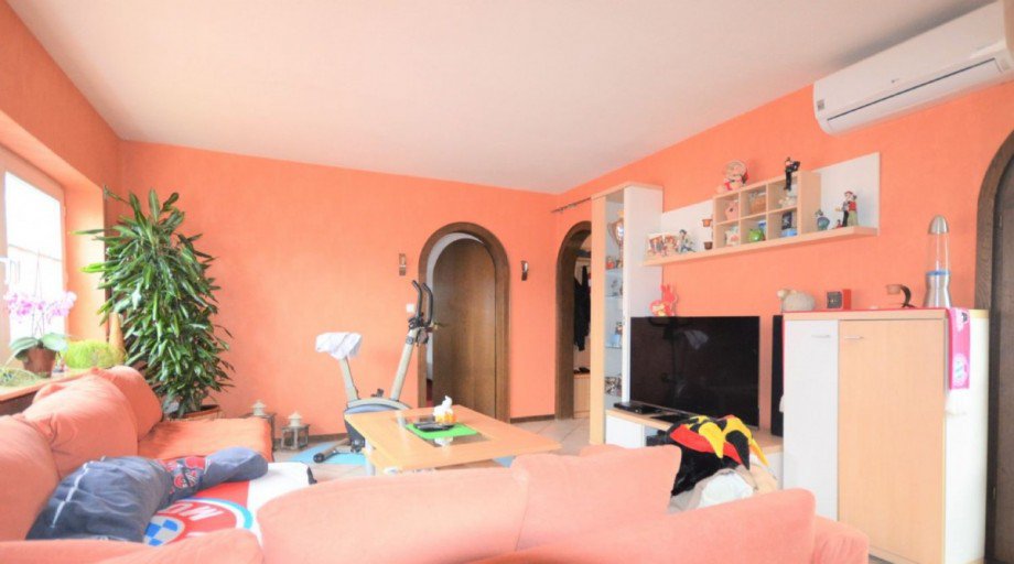Wohnbereich Bild 2 DG Mehrfamilienhaus H�ckelhoven