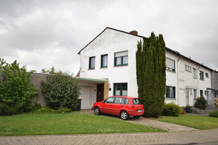 Front Reiheneckhaus H�ckelhoven-Ratheim