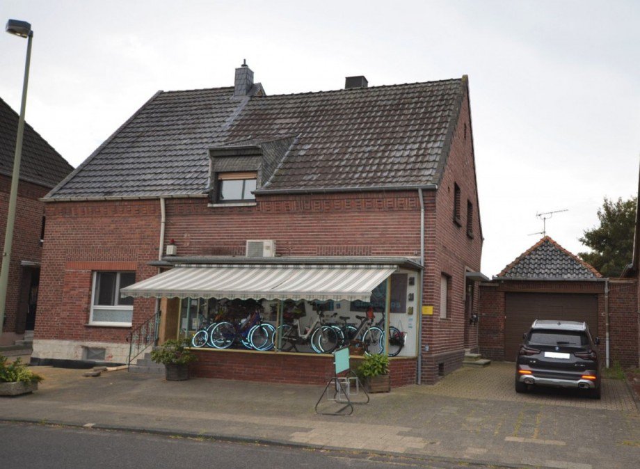 Front Einfamilienhaus Wegberg-Arsbeck