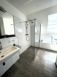 Badezimmer Bild 1 Moderne 4-Zimmer-Wohnung mit Dachterrasse in der Ortsmitte von Wassenberg-Orsbeck
