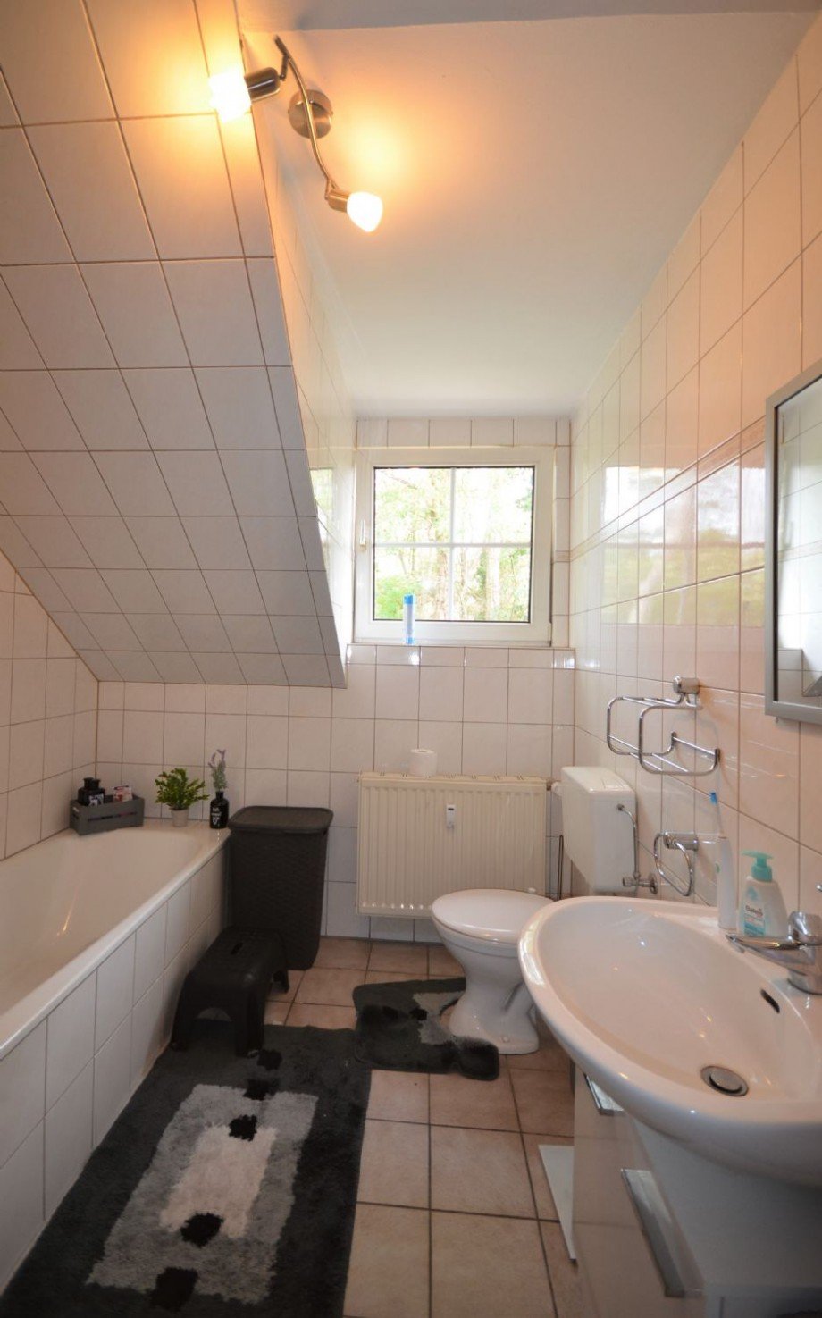 Badezimmer Bild 1 Etagenwohnung Wassenberg