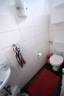 EG Gäste-WC Modernisierte Doppelhaushälfte in ruhiger Lage von Hückelhoven-Schaufenberg