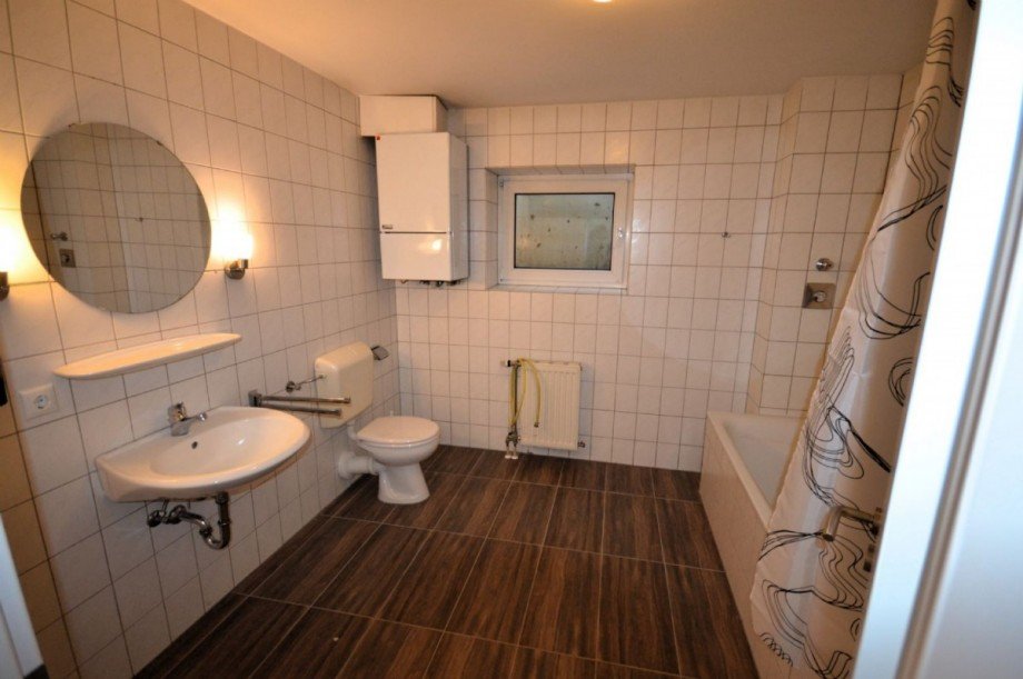 Wohnung Souterrain - Badezimmer Mehrfamilienhaus Wassenberg
