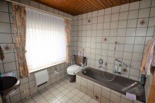 Badezimmer Modernisierungbed�rftiges Einfamilienhaus in Feldrandlage von Linnich-Boslar
