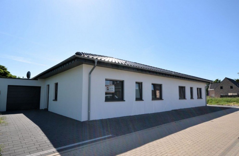 Front 1 Einfamilienhaus Waldfeucht