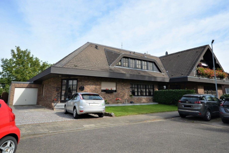 Front Etagenwohnung Linnich