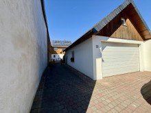 Außenansicht Garage Großes Einfamilienhaus mit Garten und Doppelgarage am Ortsrand von Erkelenz-Kückhoven