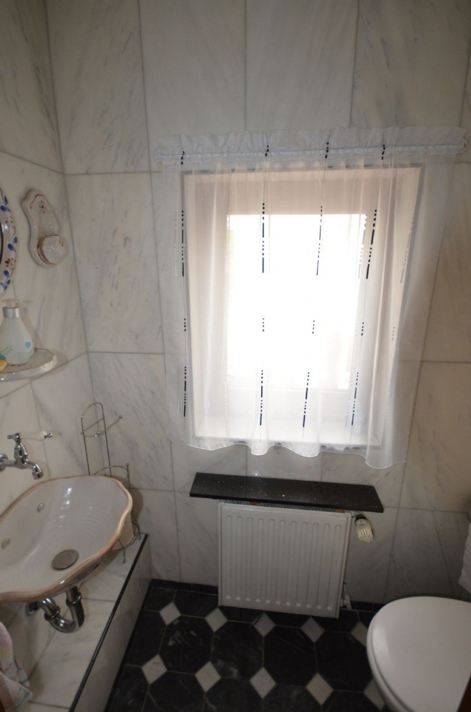 G�ste-WC Doppelhaush�lfte H�ckelhoven-Doveren