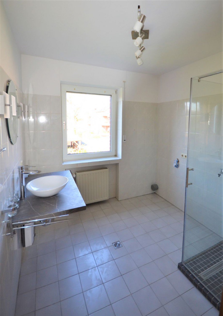 Bad Bild 1 Etagenwohnung Heinberg-Oberbruch