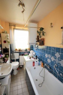 Bad OG li. Solides Mehrfamilienhaus (4 Wohneinheiten) in Waldfeucht-Bocket!